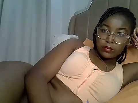 Snapshot of hot_sexy_choco chatting on July 1, 2026, 11:21 am hot sexy choco online show from July 1, 2026, 11:21 am