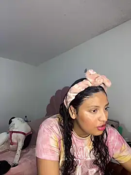 Snapshot of tati__22 chatting on November 28, 2025, 5:13 pm tati 22 online show from November 28, 2025, 5:13 pm