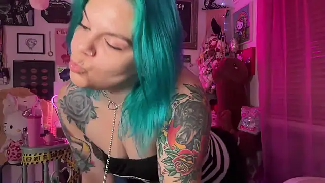 Snapshot of CherryBombBomb chatting on October 29, 2025, 4:11 am CherryBombBomb online show from October 29, 2025, 4:11 am