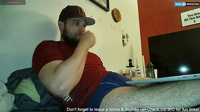 Snapshot of dikdowndaddy chatting on May 11, 2026, 9:43 am dikdowndaddy online show from May 11, 2026, 9:43 am