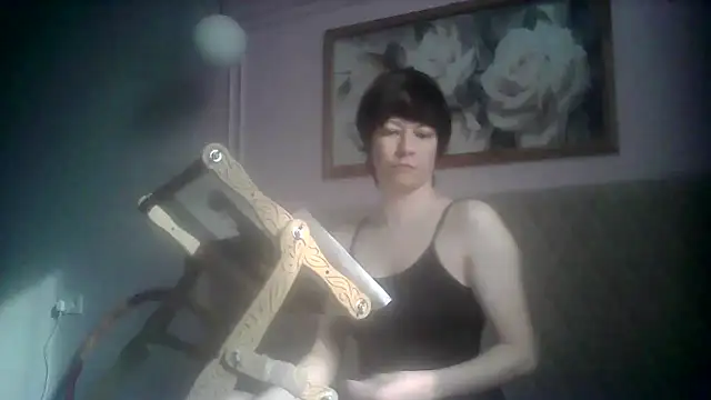 SunElizabeth online show from June 6, 2026, 2:50 am