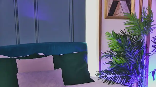 LunaWills  online show from February 7, 2026, 5:37 am