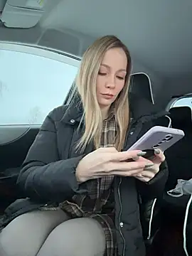 LavenderHot online show from November 25, 2025, 2:12 am