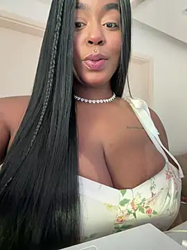 latinababyy online show from February 21, 2026, 11:23 am