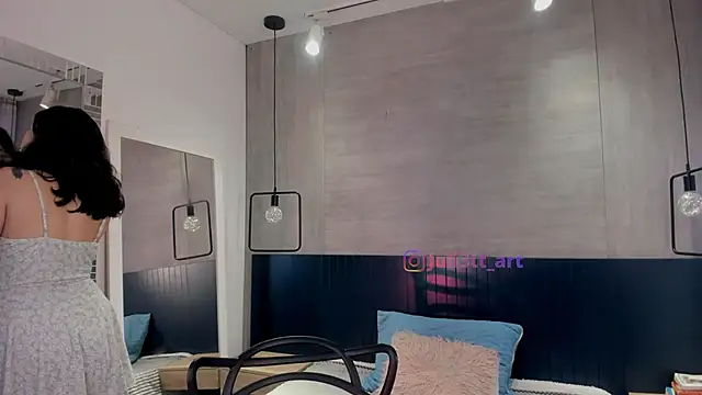  julietta online show from February 20, 2026, 12:51 pm