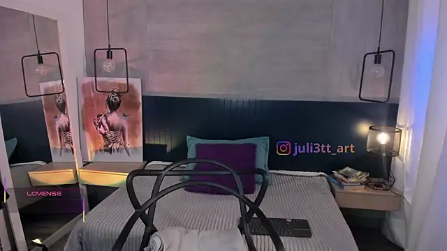 Snapshot of _julietta chatting on April 30, 2026, 12:56 pm julietta online show from April 30, 2026, 12:56 pm
