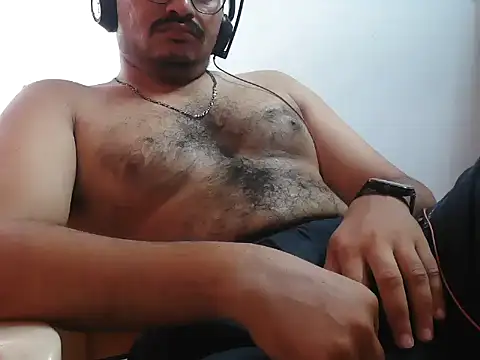 naughtymike0007 online show from April 4, 2026, 1:45 am