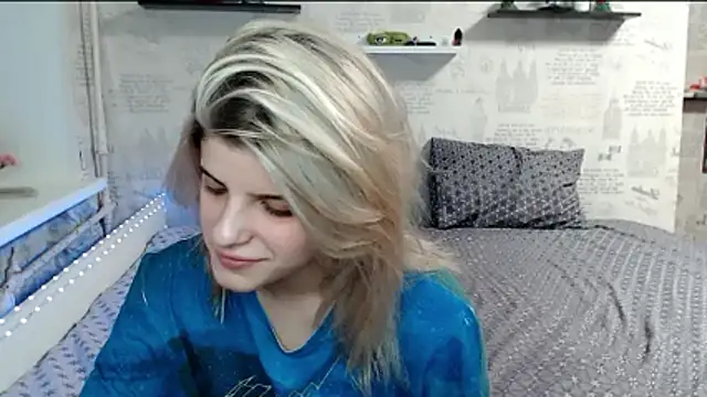 Snapshot of AleksandraFlores chatting on March 27, 2026, 5:14 pm AleksandraFlores online show from March 27, 2026, 5:14 pm