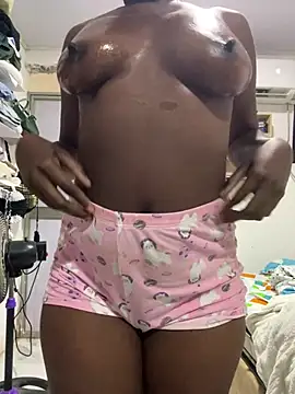 Alessiiaa  online show from April 22, 2026, 12:23 pm