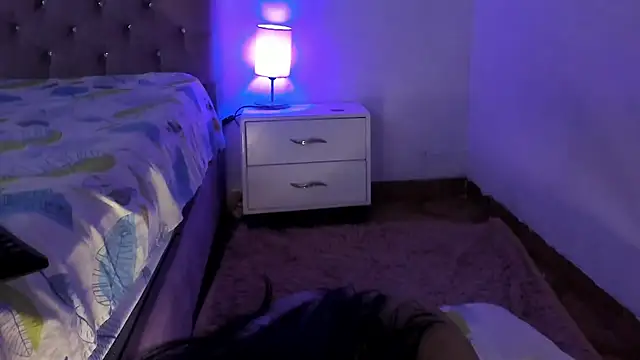 Snapshot of Latinabombsheell chatting on February 25, 2025, 8:47 am Latinabombsheell online show from February 25, 2025, 8:47 am