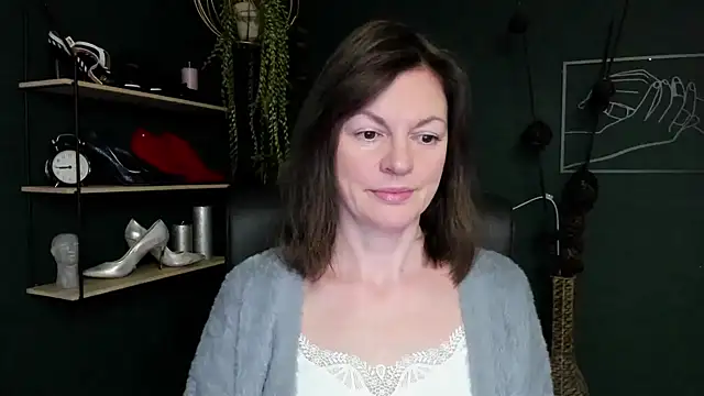 Snapshot of VivianWILD chatting on March 15, 2025, 6:36 am VivianWILD online show from March 15, 2025, 6:36 am