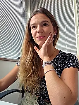 lucie mehott online show from August 5, 2026, 9:47 am