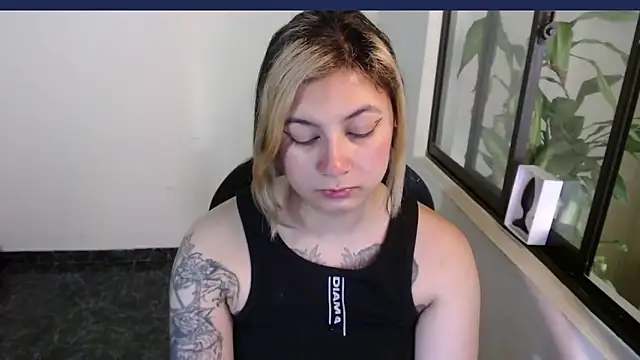 Snapshot of mailer_parsonss chatting on December 13, 2025, 8:04 pm mailer parsonss online show from December 13, 2025, 8:04 pm