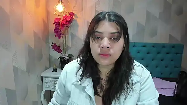 LindaBreeS online show from February 15, 2026, 2:16 pm