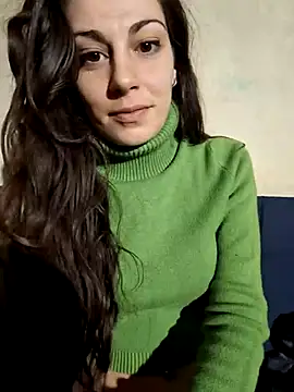 Snapshot of CoreSashaDylan chatting on February 9, 2025, 10:21 pm CoreSashaDylan online show from February 9, 2025, 10:21 pm