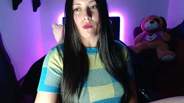 Allisonnlopez online show from November 10, 2025, 10:59 pm