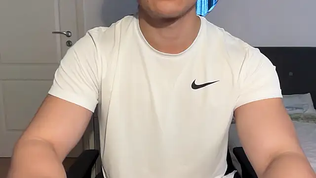 Snapshot of jungcock3210 chatting on November 9, 2025, 10:52 am jungcock3210 online show from November 9, 2025, 10:52 am