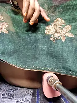 Snapshot of sexychutxxx7 chatting on January 22, 2025, 1:32 pm sexychutxxx7 online show from January 22, 2025, 1:32 pm