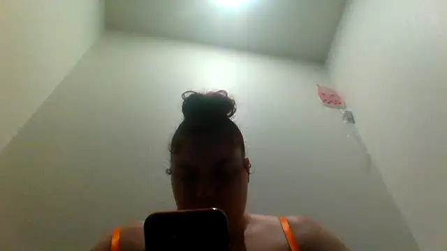 Snapshot of lolabun247 chatting on October 3, 2025, 9:22 am lolabun247 online show from October 3, 2025, 9:22 am