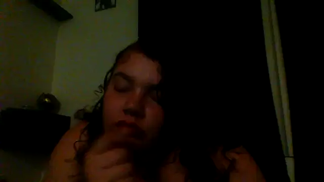 Snapshot of lolabun247 chatting on September 13, 2025, 10:37 am lolabun247 online show from September 13, 2025, 10:37 am