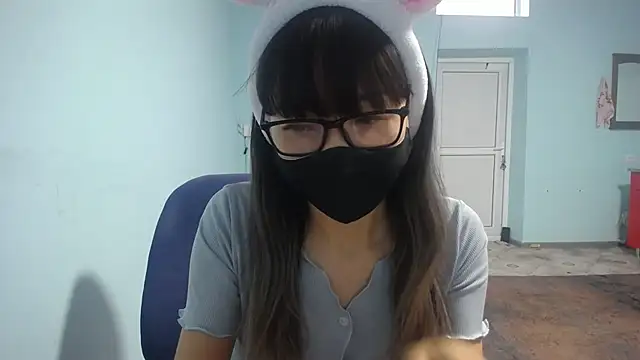 Snapshot of elllaaxx chatting on October 29, 2025, 3:38 am elllaaxx online show from October 29, 2025, 3:38 am