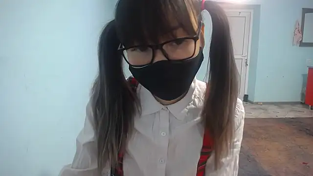 Snapshot of elllaaxx chatting on October 23, 2025, 4:22 am elllaaxx online show from October 23, 2025, 4:22 am