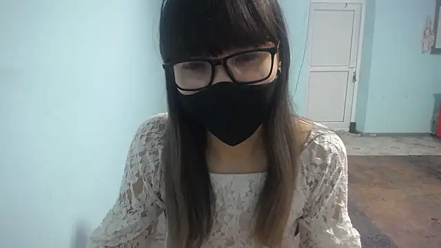 Snapshot of elllaaxx chatting on November 17, 2025, 4:16 am elllaaxx online show from November 17, 2025, 4:16 am