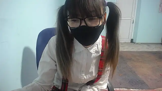 Snapshot of elllaaxx chatting on December 4, 2025, 3:49 am elllaaxx online show from December 4, 2025, 3:49 am