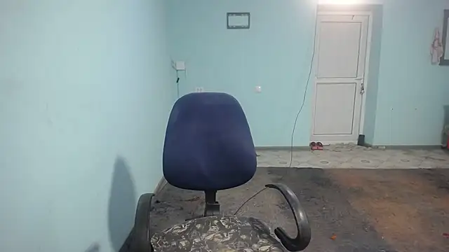 Snapshot of elllaaxx chatting on November 23, 2025, 4:22 am elllaaxx online show from November 23, 2025, 4:22 am