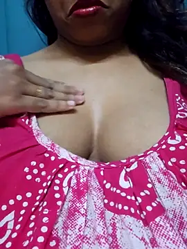 Snapshot of sexyindi_couple chatting on September 24, 2025, 5:58 am sexyindi couple online show from September 24, 2025, 5:58 am