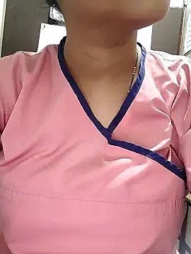 Snapshot of sexyindi_couple chatting on February 2, 2025, 2:38 am sexyindi couple online show from February 2, 2025, 2:38 am