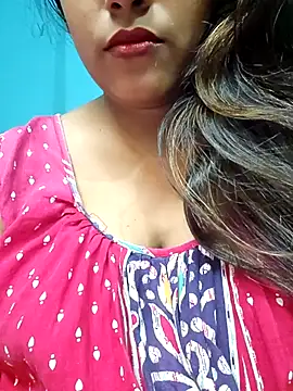 Snapshot of sexyindi_couple chatting on November 25, 2025, 12:49 pm sexyindi couple online show from November 25, 2025, 12:49 pm