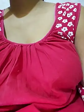 Snapshot of sexyindi_couple chatting on November 28, 2025, 5:51 am sexyindi couple online show from November 28, 2025, 5:51 am