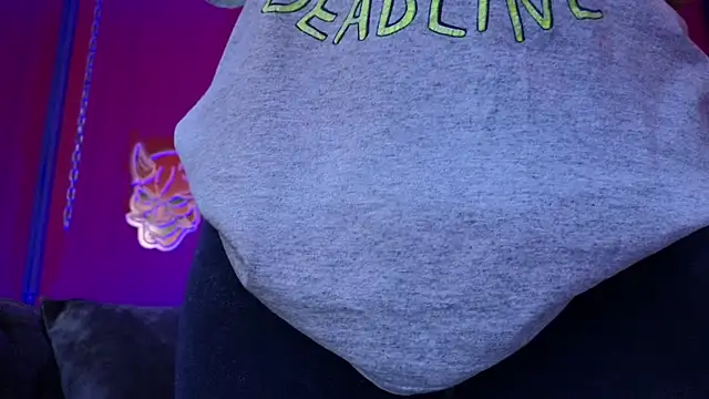 Julieta Russell online show from March 14, 2026, 12:11 pm