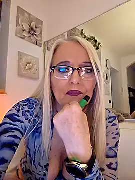 Snapshot of kikkastar chatting on February 25, 2026, 8:41 pm kikkastar online show from February 25, 2026, 8:41 pm