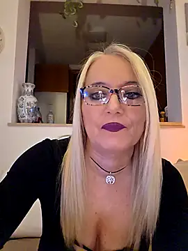 Snapshot of kikkastar chatting on January 15, 2026, 8:56 pm kikkastar online show from January 15, 2026, 8:56 pm