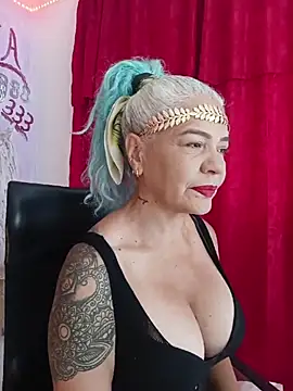 freyadevil333 online show from March 27, 2026, 12:39 pm