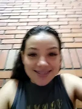 Snapshot of Angela_hank2 chatting on February 17, 2026, 12:19 am Angela hank2 online show from February 17, 2026, 12:19 am