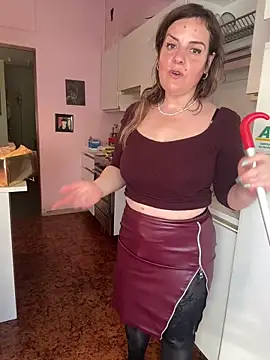 Sunbelxx online show from April 7, 2026, 8:16 am