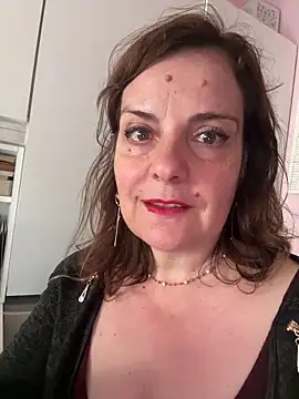 Sunbelxx online show from May 14, 2026, 7:38 am