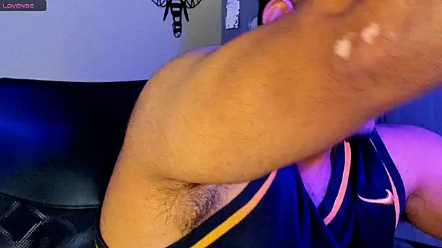 Snapshot of Big_furry_bear13 chatting on February 8, 2025, 6:22 am Big furry bear13 online show from February 8, 2025, 6:22 am