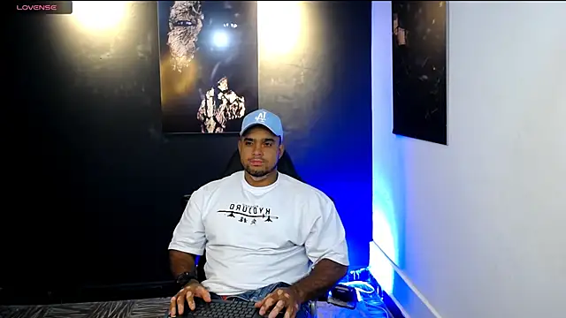 Snapshot of Big_furry_bear13 chatting on January 8, 2026, 4:29 am Big furry bear13 online show from January 8, 2026, 4:29 am