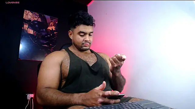 Snapshot of Big_furry_bear13 chatting on January 16, 2026, 9:35 am Big furry bear13 online show from January 16, 2026, 9:35 am