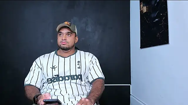 Snapshot of Big_furry_bear13 chatting on February 14, 2026, 6:13 am Big furry bear13 online show from February 14, 2026, 6:13 am