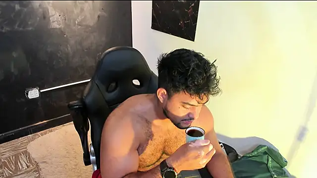 Snapshot of Big_furry_bear13 chatting on February 21, 2026, 7:54 am Big furry bear13 online show from February 21, 2026, 7:54 am