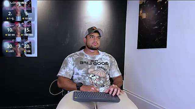 Big furry bear13 online show from April 2, 2026, 6:09 am