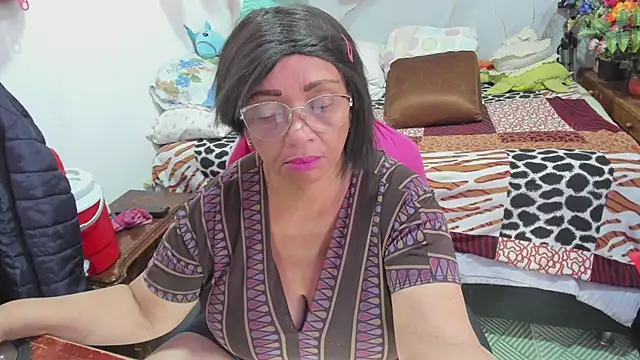 Mrs mommy  online show from February 14, 2026, 7:25 pm