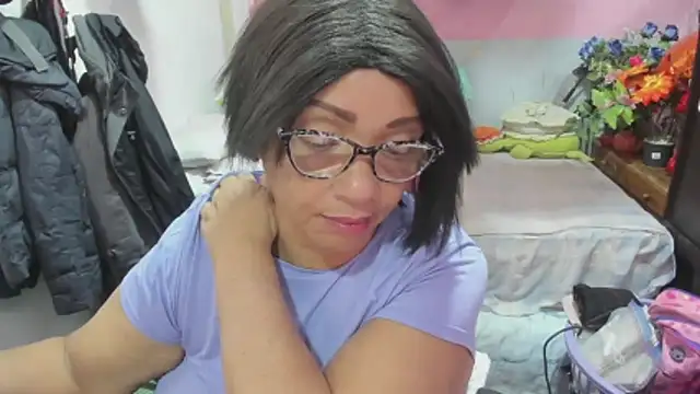 Mrs mommy  online show from May 14, 2026, 7:22 pm