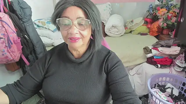 Mrs mommy  online show from May 6, 2026, 7:07 pm