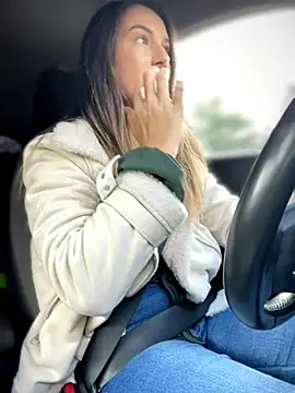 Snapshot of HotXMom chatting on October 12, 2025, 10:16 am HotXMom online show from October 12, 2025, 10:16 am